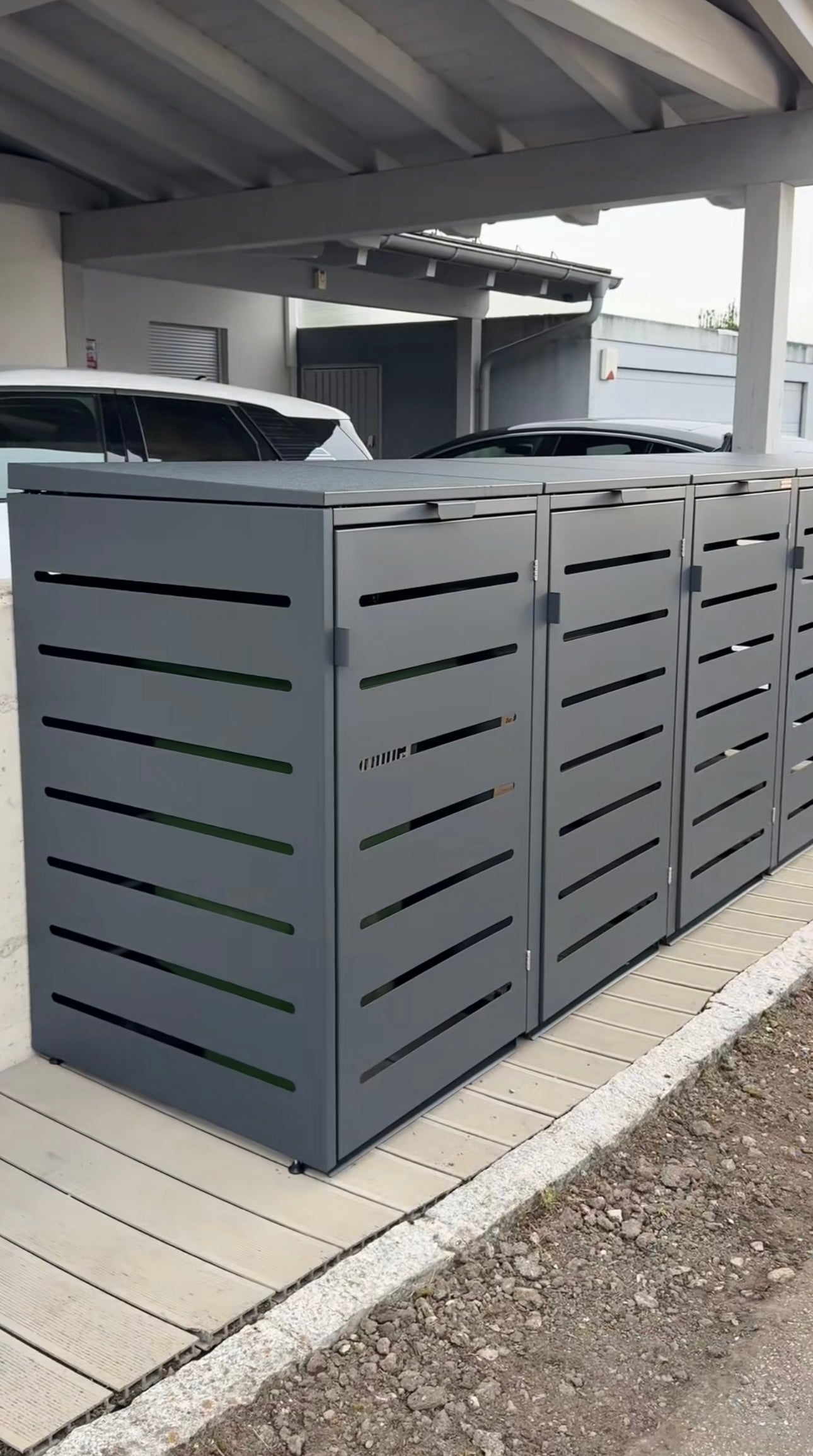 Kültéri kukatároló